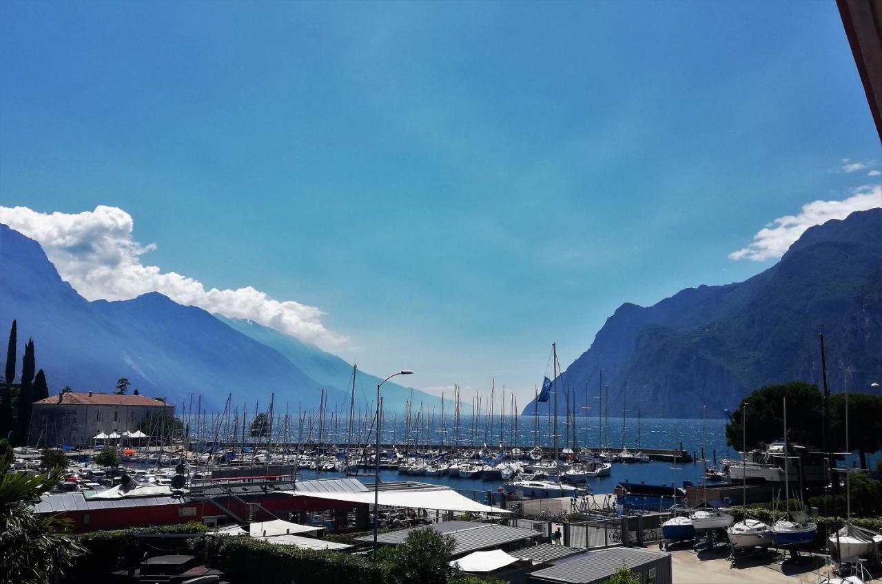 Residence Cristine Riva del Garda Exterior photo
